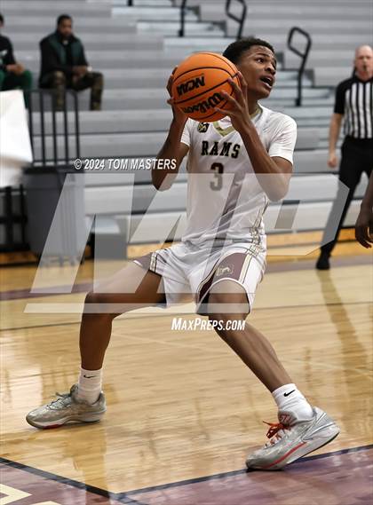 Thumbnail 3 in The Rock vs. Harding University photogallery.