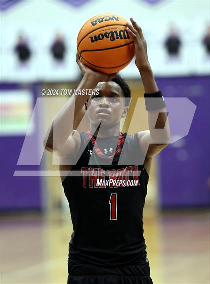 Thumbnail 3 in The Rock vs. Harding University photogallery.