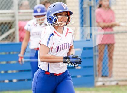 Thumbnail 1 in Carroll vs Veterans Memorial (UIL 5A Area Playoff) photogallery.