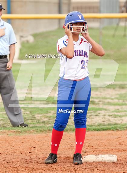 Thumbnail 1 in Carroll vs Veterans Memorial (UIL 5A Area Playoff) photogallery.