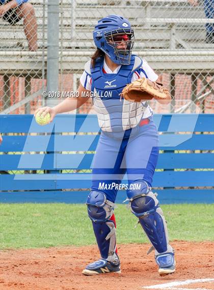 Thumbnail 1 in Carroll vs Veterans Memorial (UIL 5A Area Playoff) photogallery.