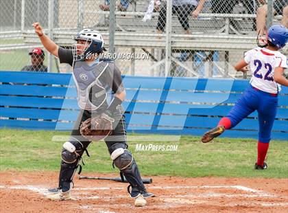 Thumbnail 2 in Carroll vs Veterans Memorial (UIL 5A Area Playoff) photogallery.
