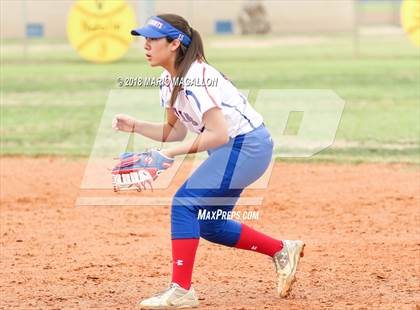 Thumbnail 2 in Carroll vs Veterans Memorial (UIL 5A Area Playoff) photogallery.