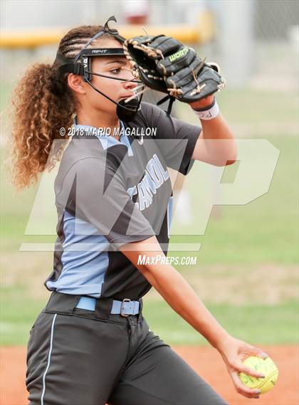 Thumbnail 1 in Carroll vs Veterans Memorial (UIL 5A Area Playoff) photogallery.