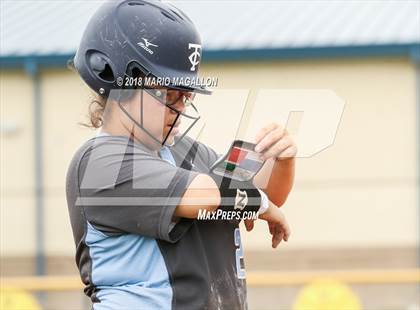 Thumbnail 1 in Carroll vs Veterans Memorial (UIL 5A Area Playoff) photogallery.