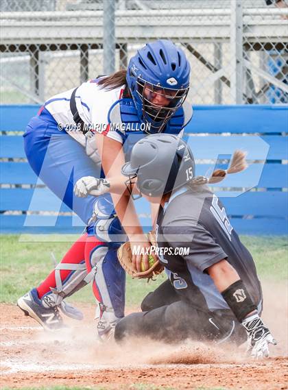 Thumbnail 1 in Carroll vs Veterans Memorial (UIL 5A Area Playoff) photogallery.