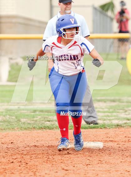 Thumbnail 1 in Carroll vs Veterans Memorial (UIL 5A Area Playoff) photogallery.