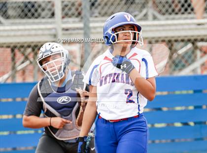 Thumbnail 3 in Carroll vs Veterans Memorial (UIL 5A Area Playoff) photogallery.