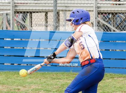 Thumbnail 3 in Carroll vs Veterans Memorial (UIL 5A Area Playoff) photogallery.