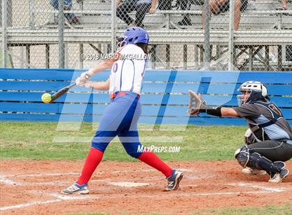 Thumbnail 2 in Carroll vs Veterans Memorial (UIL 5A Area Playoff) photogallery.