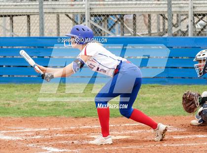 Thumbnail 2 in Carroll vs Veterans Memorial (UIL 5A Area Playoff) photogallery.
