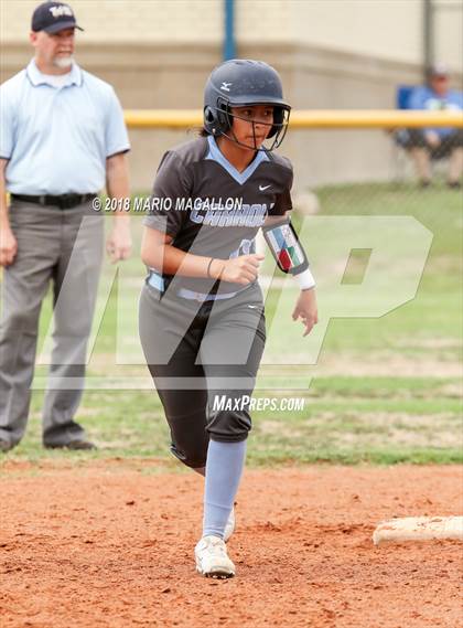Thumbnail 3 in Carroll vs Veterans Memorial (UIL 5A Area Playoff) photogallery.