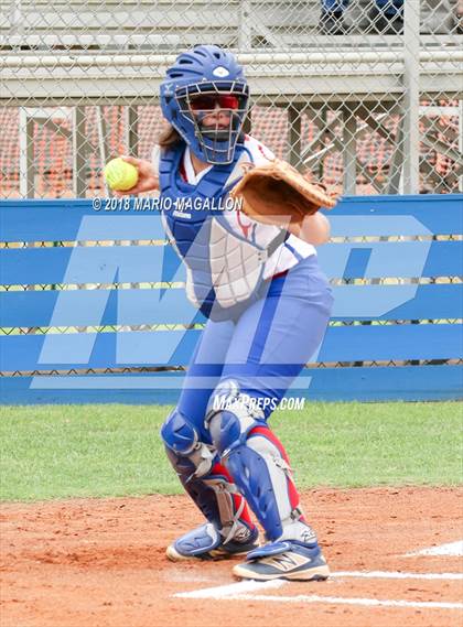 Thumbnail 3 in Carroll vs Veterans Memorial (UIL 5A Area Playoff) photogallery.