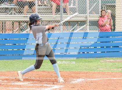 Thumbnail 2 in Carroll vs Veterans Memorial (UIL 5A Area Playoff) photogallery.