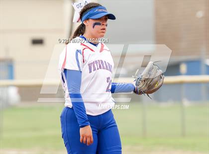 Thumbnail 2 in Carroll vs Veterans Memorial (UIL 5A Area Playoff) photogallery.