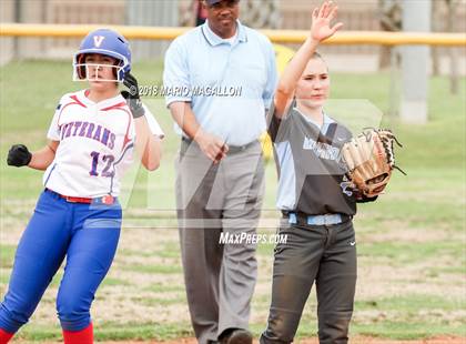 Thumbnail 3 in Carroll vs Veterans Memorial (UIL 5A Area Playoff) photogallery.