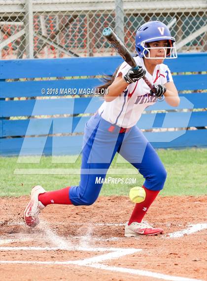 Thumbnail 3 in Carroll vs Veterans Memorial (UIL 5A Area Playoff) photogallery.