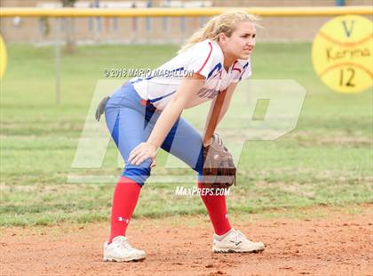 Thumbnail 3 in Carroll vs Veterans Memorial (UIL 5A Area Playoff) photogallery.