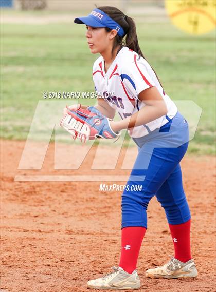 Thumbnail 3 in Carroll vs Veterans Memorial (UIL 5A Area Playoff) photogallery.