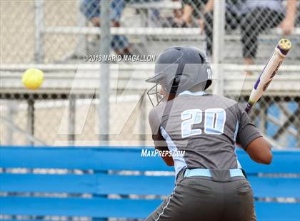 Thumbnail 1 in Carroll vs Veterans Memorial (UIL 5A Area Playoff) photogallery.