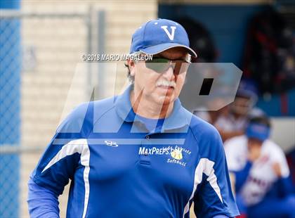 Thumbnail 1 in Carroll vs Veterans Memorial (UIL 5A Area Playoff) photogallery.
