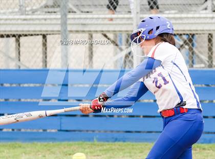 Thumbnail 1 in Carroll vs Veterans Memorial (UIL 5A Area Playoff) photogallery.