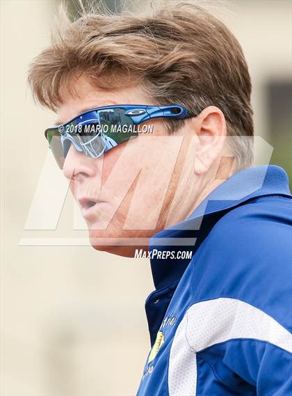 Thumbnail 2 in Carroll vs Veterans Memorial (UIL 5A Area Playoff) photogallery.