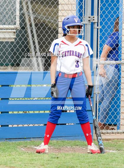 Thumbnail 2 in Carroll vs Veterans Memorial (UIL 5A Area Playoff) photogallery.