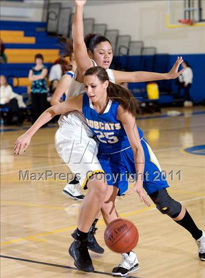 Thumbnail 2 in Brookfield vs Kolbe (SWC Quarterfinal) photogallery.