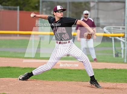 Thumbnail 3 in Sheehan @ North Haven photogallery.