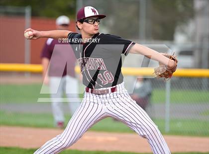 Thumbnail 1 in Sheehan @ North Haven photogallery.