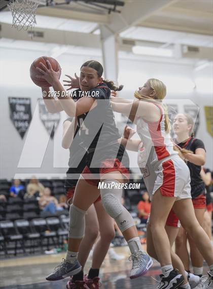 Thumbnail 2 in Olney vs Sam Rayburn (Jackrabbit Jam 2025) photogallery.