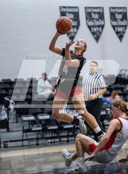 Thumbnail 2 in Olney vs Sam Rayburn (Jackrabbit Jam 2025) photogallery.