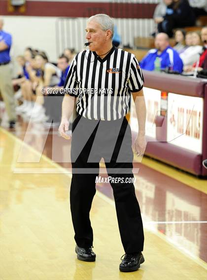 Thumbnail 1 in Nashville vs. Pinckneyville (IHSA 2A Regional Championship) photogallery.