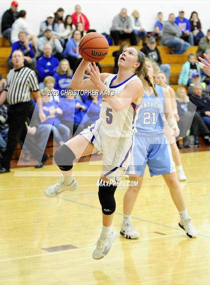 Thumbnail 3 in Nashville vs. Pinckneyville (IHSA 2A Regional Championship) photogallery.