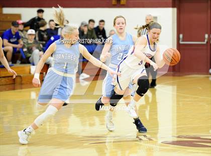 Thumbnail 2 in Nashville vs. Pinckneyville (IHSA 2A Regional Championship) photogallery.