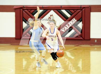 Thumbnail 2 in Nashville vs. Pinckneyville (IHSA 2A Regional Championship) photogallery.