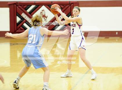 Thumbnail 3 in Nashville vs. Pinckneyville (IHSA 2A Regional Championship) photogallery.
