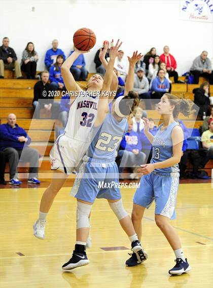 Thumbnail 1 in Nashville vs. Pinckneyville (IHSA 2A Regional Championship) photogallery.