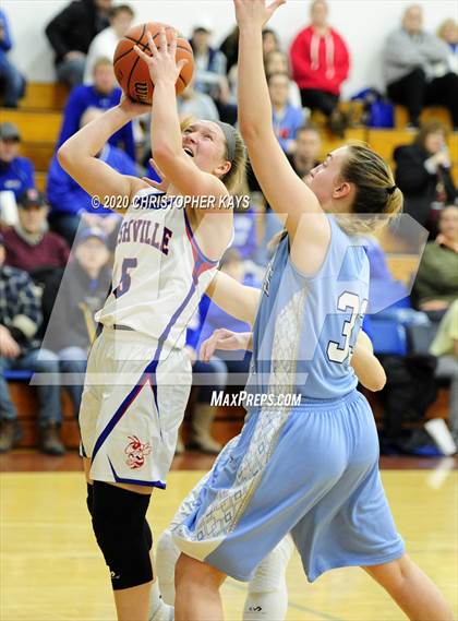 Thumbnail 3 in Nashville vs. Pinckneyville (IHSA 2A Regional Championship) photogallery.