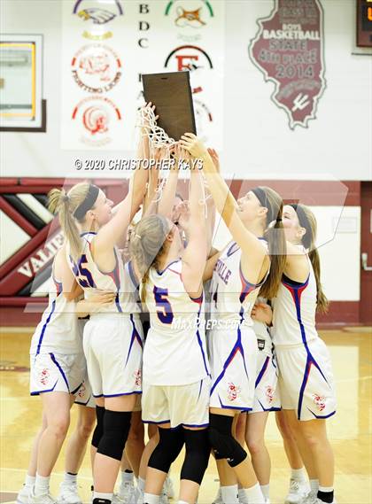 Thumbnail 2 in Nashville vs. Pinckneyville (IHSA 2A Regional Championship) photogallery.