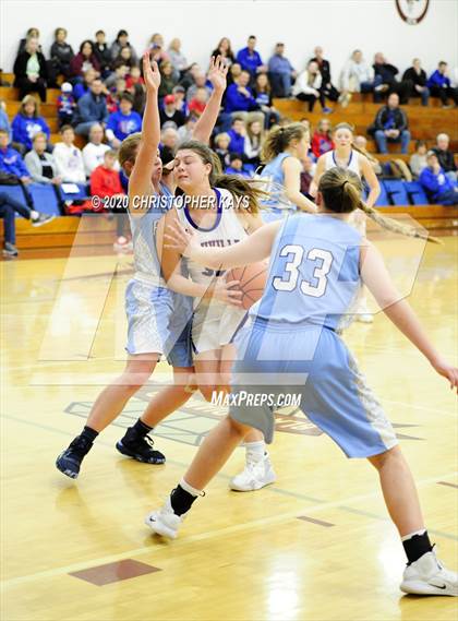 Thumbnail 2 in Nashville vs. Pinckneyville (IHSA 2A Regional Championship) photogallery.