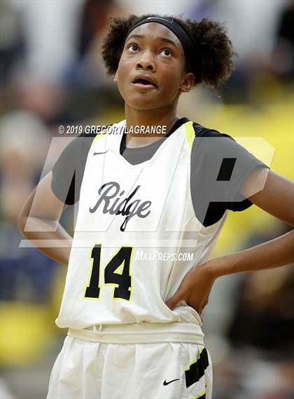 Thumbnail 3 in Carroll vs Fossil Ridge photogallery.