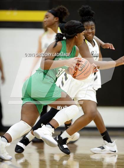 Thumbnail 2 in Carroll vs Fossil Ridge photogallery.