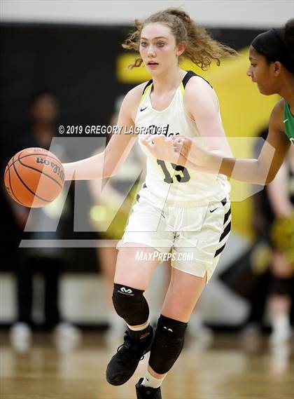 Thumbnail 3 in Carroll vs Fossil Ridge photogallery.