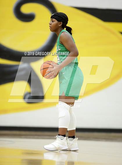 Thumbnail 3 in Carroll vs Fossil Ridge photogallery.