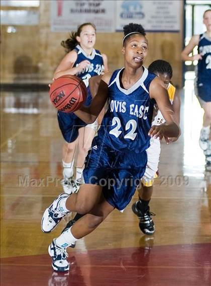 Thumbnail 1 in Edison vs. Clovis East photogallery.