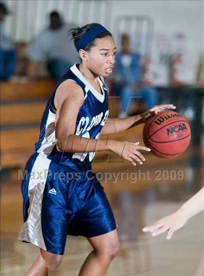 Thumbnail 1 in Edison vs. Clovis East photogallery.
