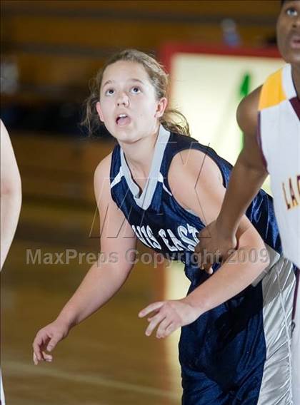 Thumbnail 3 in Edison vs. Clovis East photogallery.
