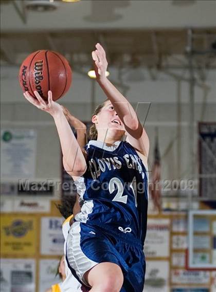 Thumbnail 3 in Edison vs. Clovis East photogallery.